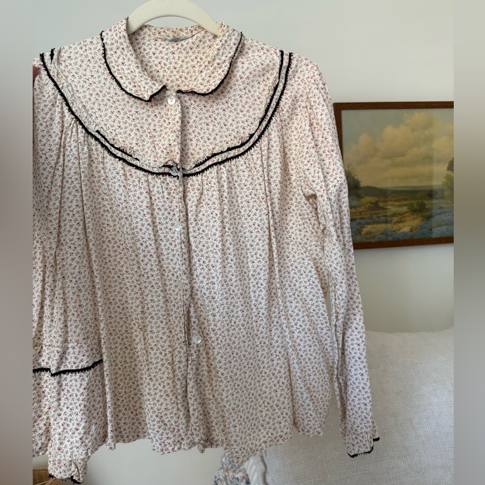 RARE❗️*True Vintage* dainty floral blouse